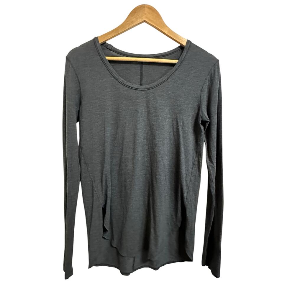 Lululemon‎ women's grey long sleeve scoop neck tee size 2
